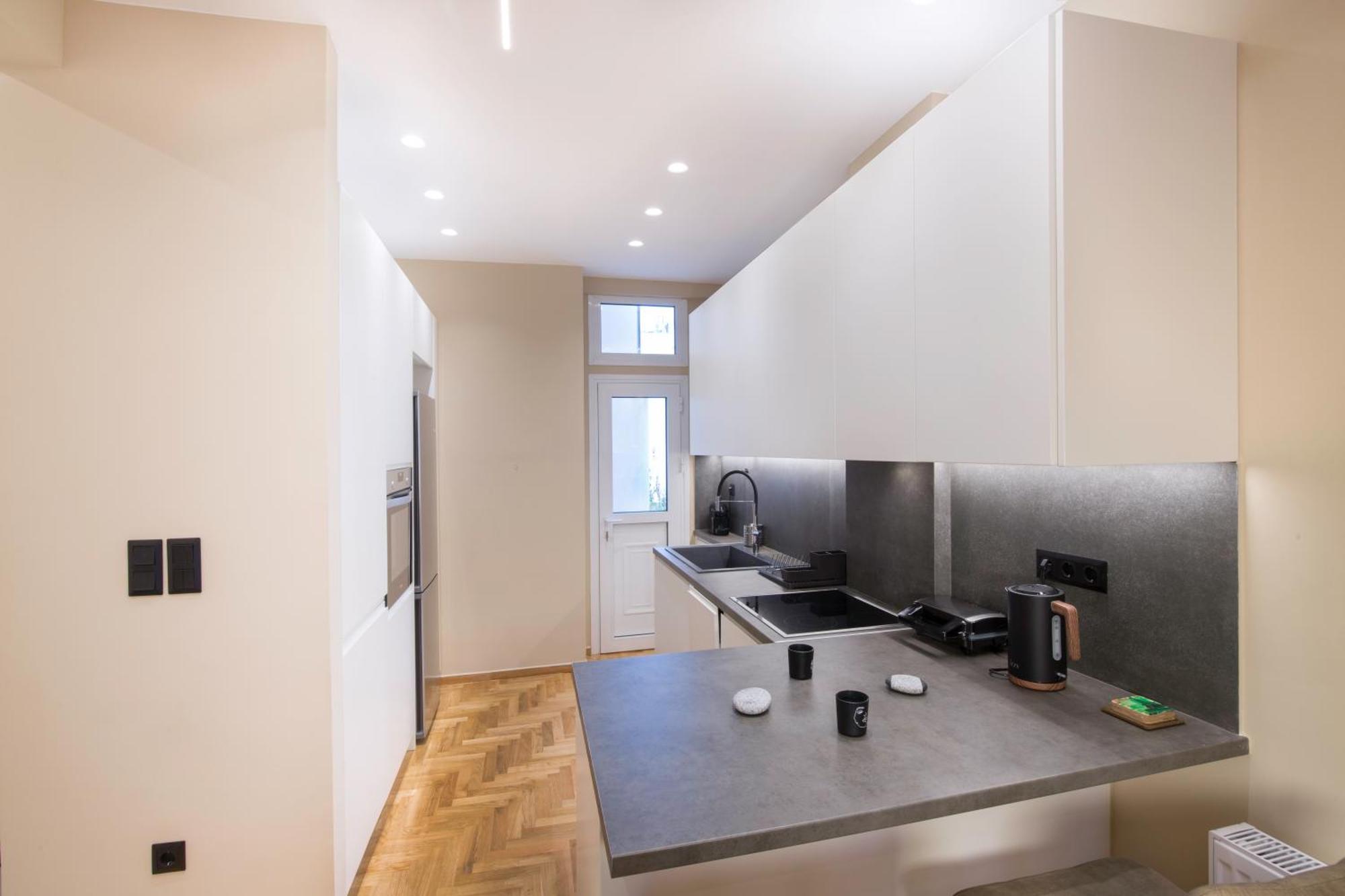 Urban Spacious Apartment Near Kallimarmaron Ateny Zewnętrze zdjęcie